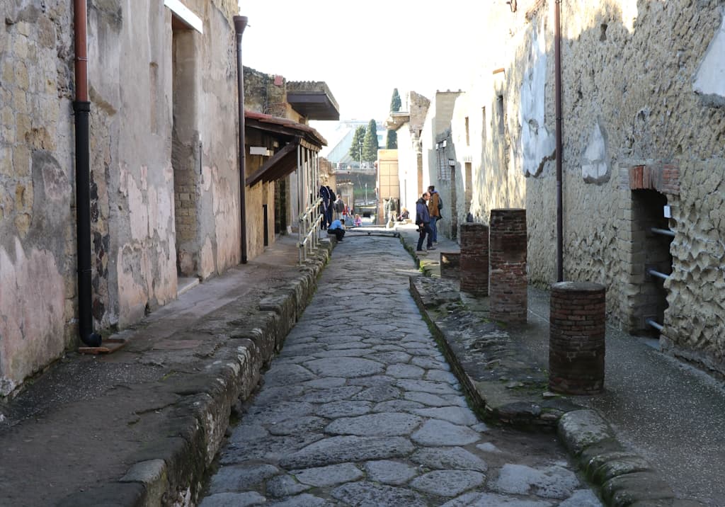 herculaneum-ercolano-archaeologie-ausgrabung (6)