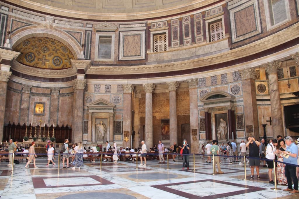 pantheon-rom (2)