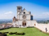 Basilika des Heiligen Franziskus in Assisi, UNESCO-Weltkulturerbe und spirituelles Zentrum im Umbrien: Die berühmte Basilika zieht Pilger und Kunstliebhaber aus aller Welt an. (Foto: © Open Library ENIT)