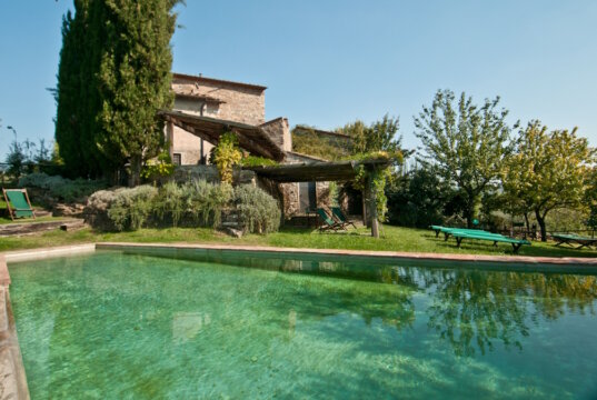 Villa Casavecchia bei Volpaia: Toskana pur mit Pool, Wein & Weitblick – perfekt für Familien und Freunde, die Ruhe und Genuss suchen. (Foto: © Casa In Italia)