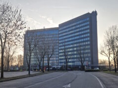 Crowne Plaza Milan Linate in San Donato Milanese: Das große Businesshotel liegt nahe dem Flughafen und wichtigen Verkehrsachsen im Süden von Mailand. (Foto: © Bastian Glumm)