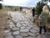 Entdecke Cumae: Italiens älteste griechische Stadt, mystische Sibylle, antike Tempel und Meerblick im Archäologischen Park bei Neapel. (Foto: © Bastian Glumm)