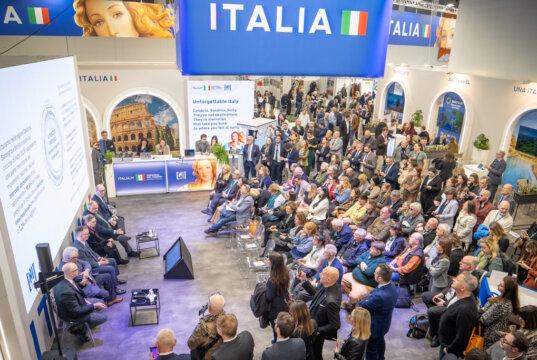 Am Stand „Italia“ präsentierte die italienische Tourismusagentur ENIT auf der ITB Berlin aktuelle Zahlen, Trends und Strategien für den wichtigen deutschen Reisemarkt. (Foto: © ENIT)