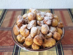 Frittelle – diese himmlischen, goldbraunen Krapfen sind ein echtes Highlight des italienischen Karnevals! (Foto: © Tetyana Zabavliaeva)