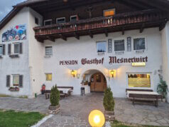 Der Messnerwirt am Ritten in Südtirol – ein familiärer Gasthof mit traumhafter Aussicht, echter Herzlichkeit und traditioneller Küche. Ideal für alle, die Ursprünglichkeit und Ruhe suchen. (Foto: © Bastian Glumm)