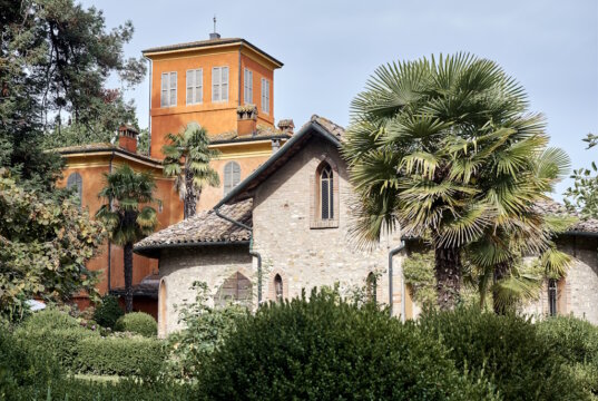 Die denkmalgeschützte Villa des Borgo del Balsamico, eingebettet in eine weitläufige Parklandschaft nahe Reggio Emilia. (Foto: © Fabrizio Cicconi)