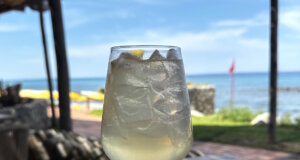 Drei Sommerdrinks aus Kalabrien: Bergamotte und Zitrone geben in diesen Cocktails den Ton an – mediterran, frisch und voller Charakter. (Foto: © Mediterranean Hospitality)