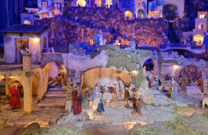 Kunstvoll gestaltete Krippen, die Presepe, spielen zu Weihnachten in Italien eine große Rolle. (Foto: © Bastian Glumm)