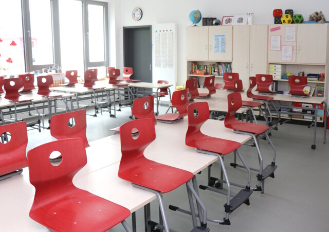 Ein modern ausgestatteter Klassenraum, wie er im heutigen italienischen Schulsystem typisch für viele Grundschulen ist. (Symbolfoto: © Bastian Glumm)