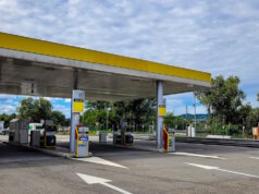 Tankstelle in Italien: Steigende Spritpreise haben zuletzt landesweit für Diskussionen gesorgt und die Regierung zu Gegenmaßnahmen veranlasst. (Foto: © Yuliia - stock.adobe.com)