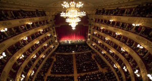 Seit der Eröffnung im Jahr 1778 – mit Antonio Salieris L’Europa riconosciuta – hat die Scala Musikgeschichte geschrieben. Giuseppe Verdi, Arturo Toscanini, Maria Callas, Herbert von Karajan, Luciano Pavarotti. (Foto: © Teatro alla Scala)
