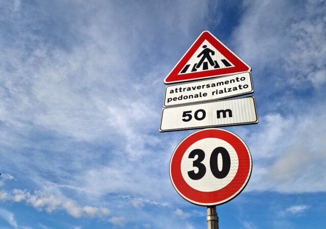 Rom hat in der Zona a Traffico Limitato des historischen Zentrums ein einheitliches Tempolimit von 30 km/h eingeführt. (Symbolfoto: © Bastian Glumm)