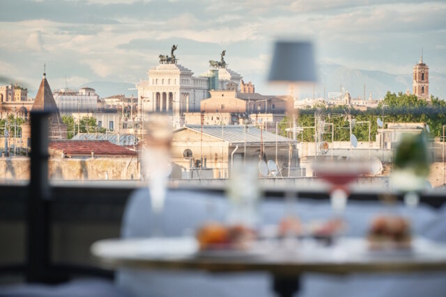 Blick von der Dachterrasse des Trastevere Roma | UNA Esperienze über die Dächer Roms – Teil des sinnlichen Erlebniskonzepts „Rome by Romans“. (Foto: © UNA Italian Hospitality)