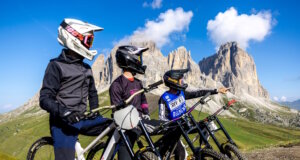 Bike- und Wanderabenteuer im Trentino: Paganella, Val di Fassa und Altopiano di Piné bieten perfekte Trails für Sportler und Naturgenießer. (Foto: © Trentino Marketing)